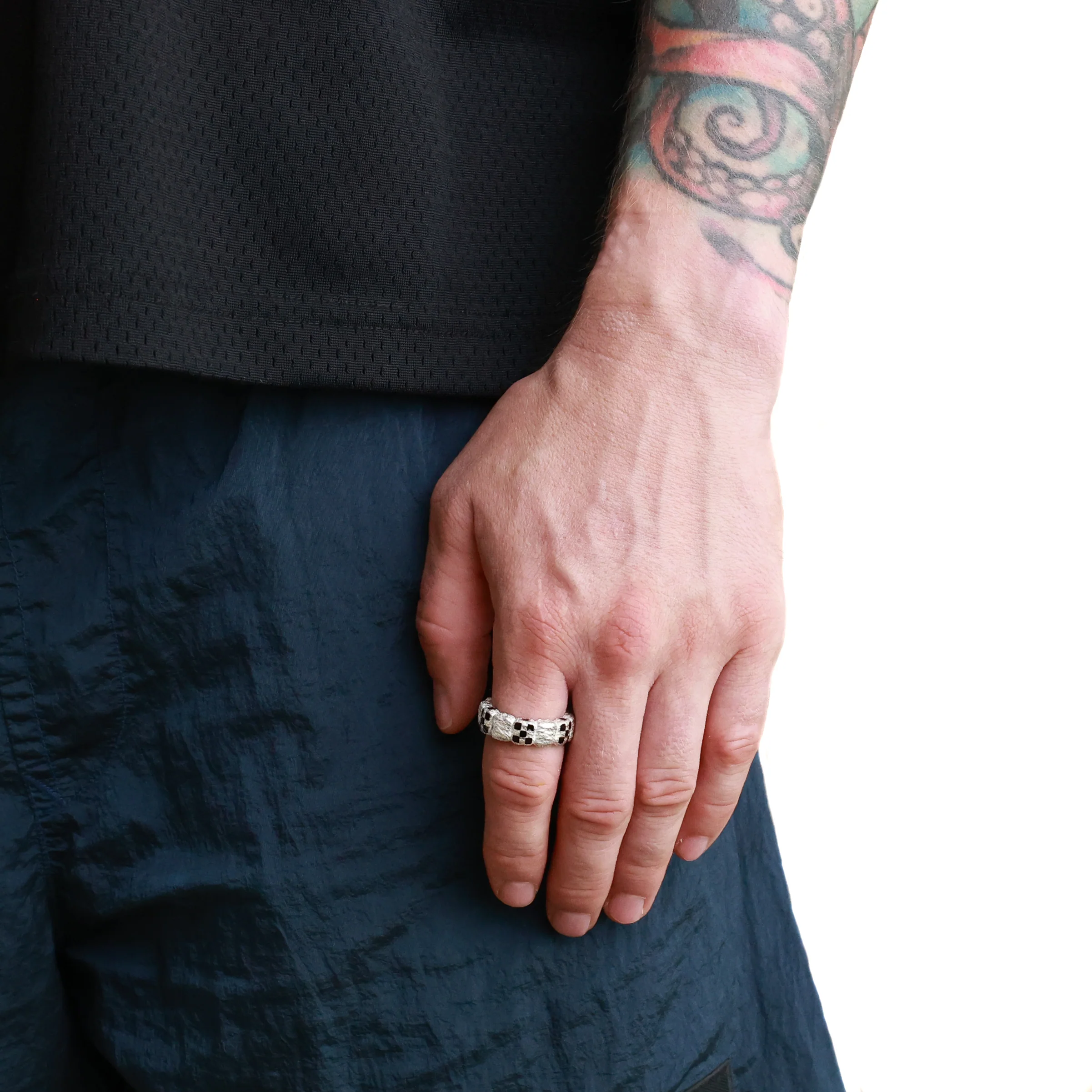 Davie Ring (Silver 925/Black Resin) - Image 2